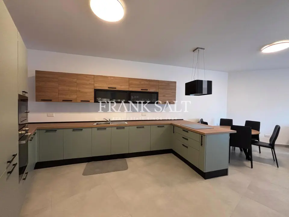 St Julians, Apartment