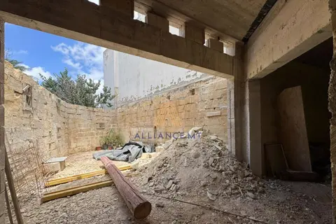3 Bedroom House of Character For Sale in Siggiewi