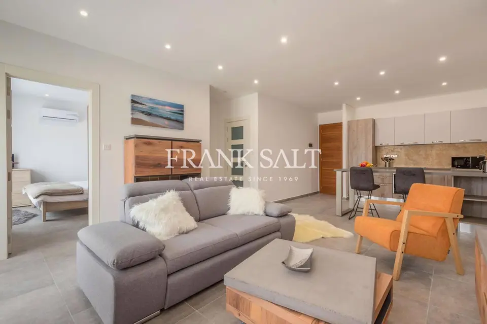 Swieqi, Furnished Apartment