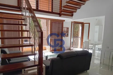 3 Bedroom Maisonette For Sale