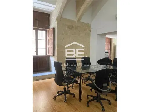 Office to rent in Valletta
