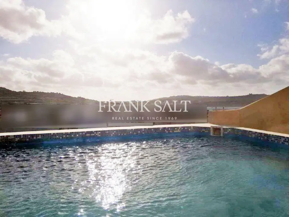 St Pauls Bay, Furnished Penthouse