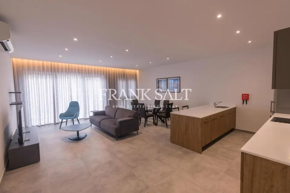 Gzira, Furnished Maisonette