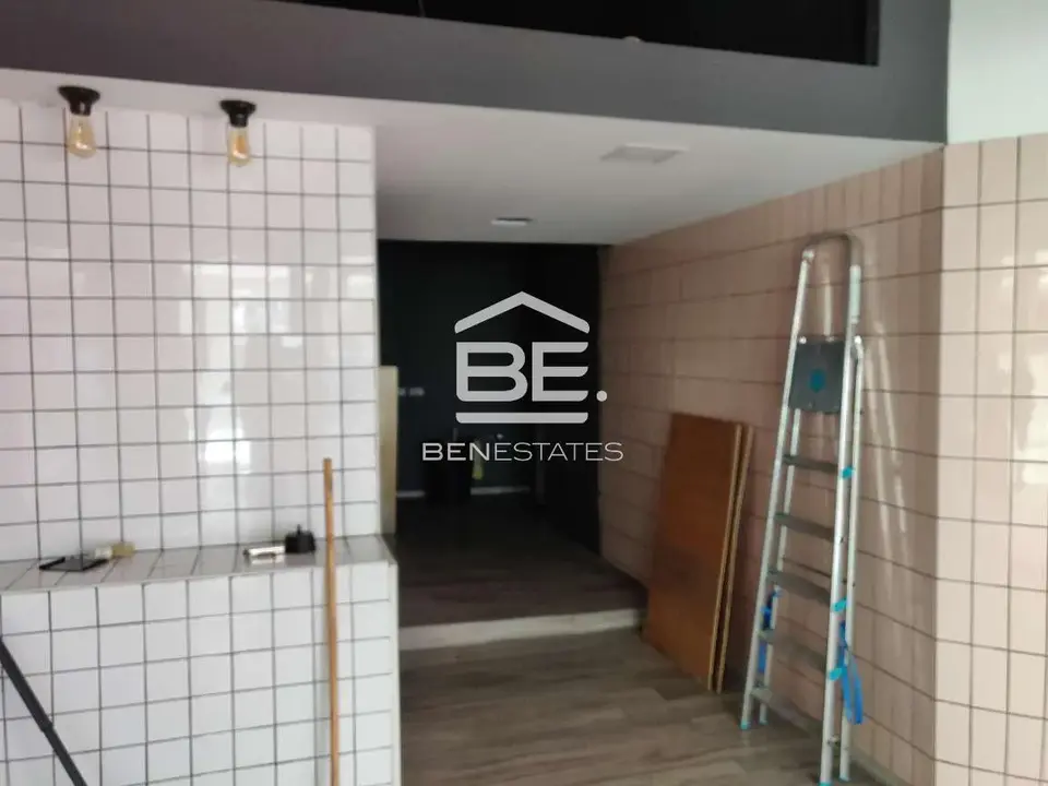 Commercial to rent in Paceville