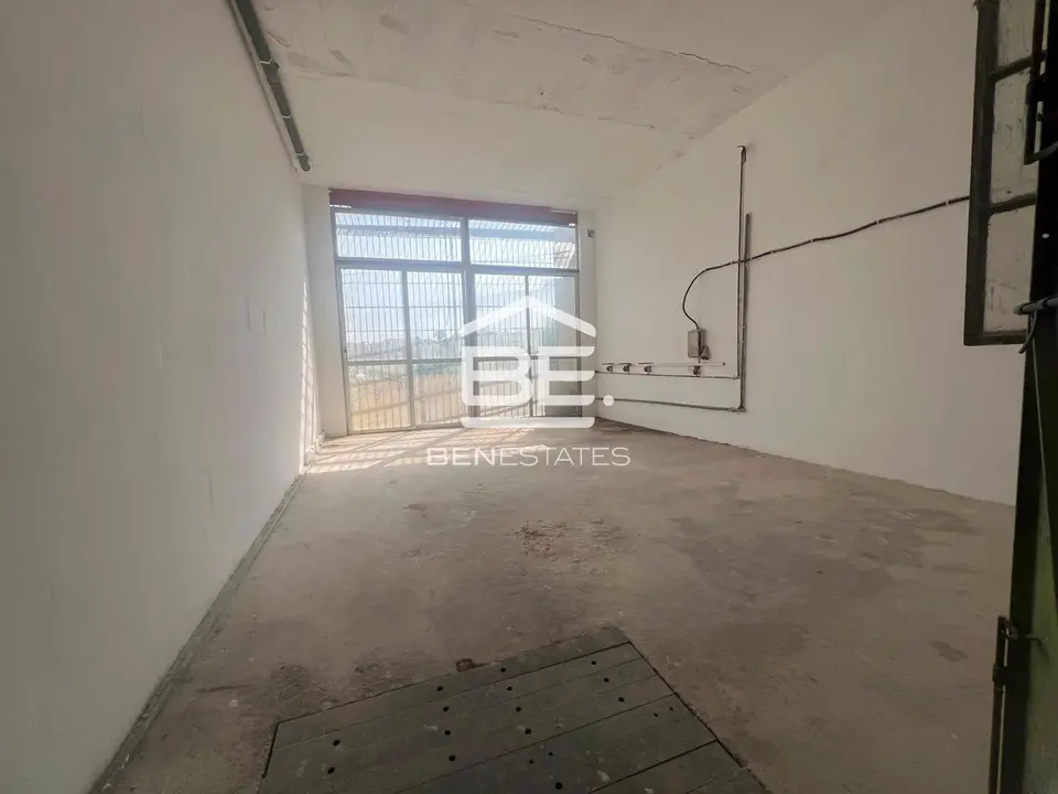 Commercial for sale in Mosta