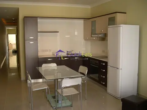 2 bedroom Apartment to rent in Sliema