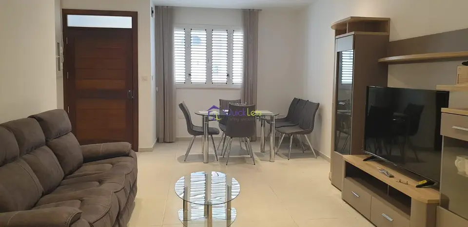 3 bedroom Maisonette to rent in Rabat
