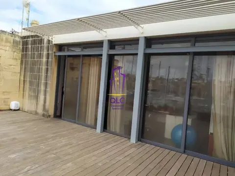 Office to rent in Birgu
