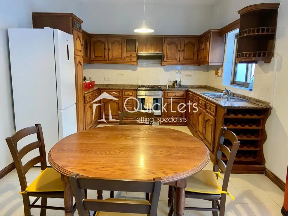 3 bedroom Terraced House to rent in Mosta