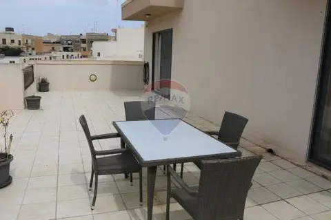 3 bedroom Penthouse to rent in Birkirkara