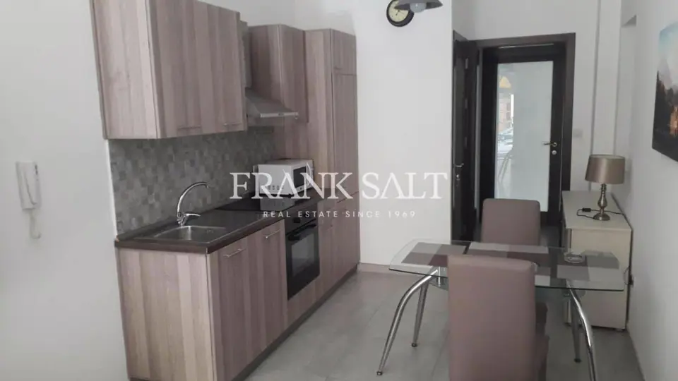 Msida, Furnished Maisonette