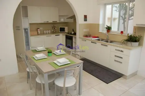 3 bedroom Terraced House to rent in Lija