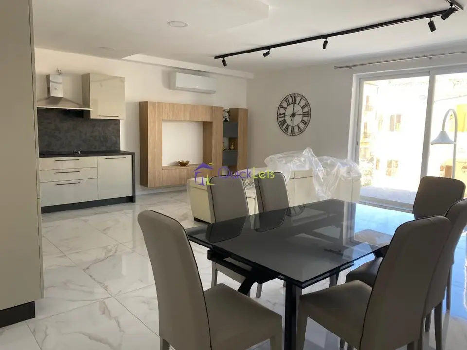 4 bedroom Apartment to rent in Zebbug