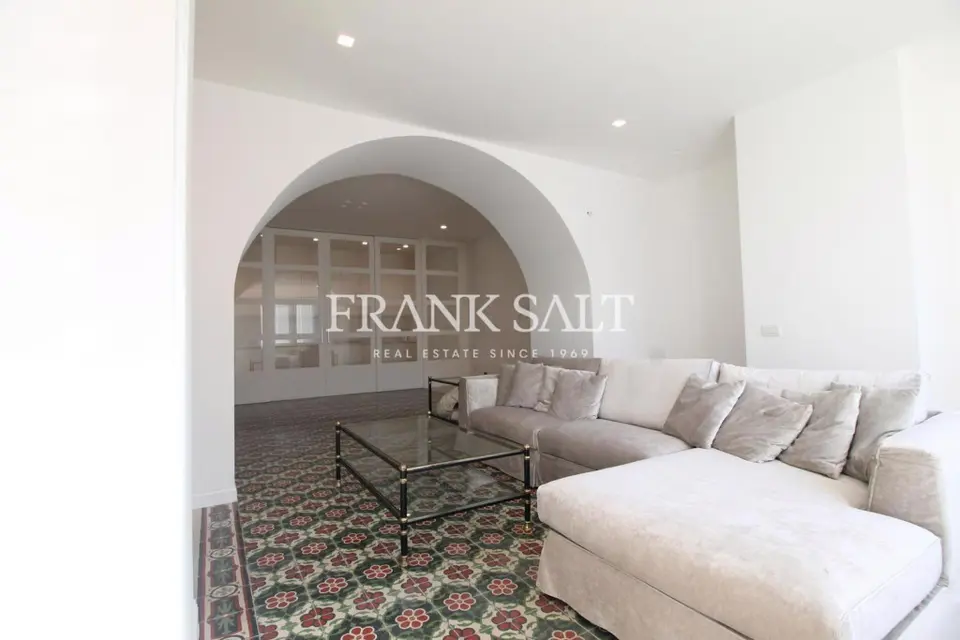 St Julians, Furnished Maisonette