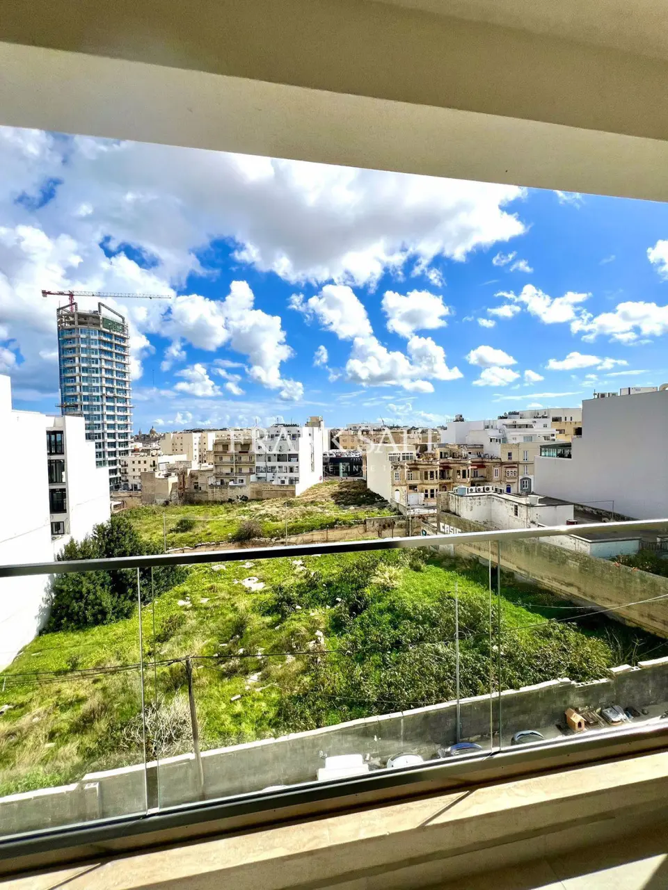 Gzira, Furnished Apartment
