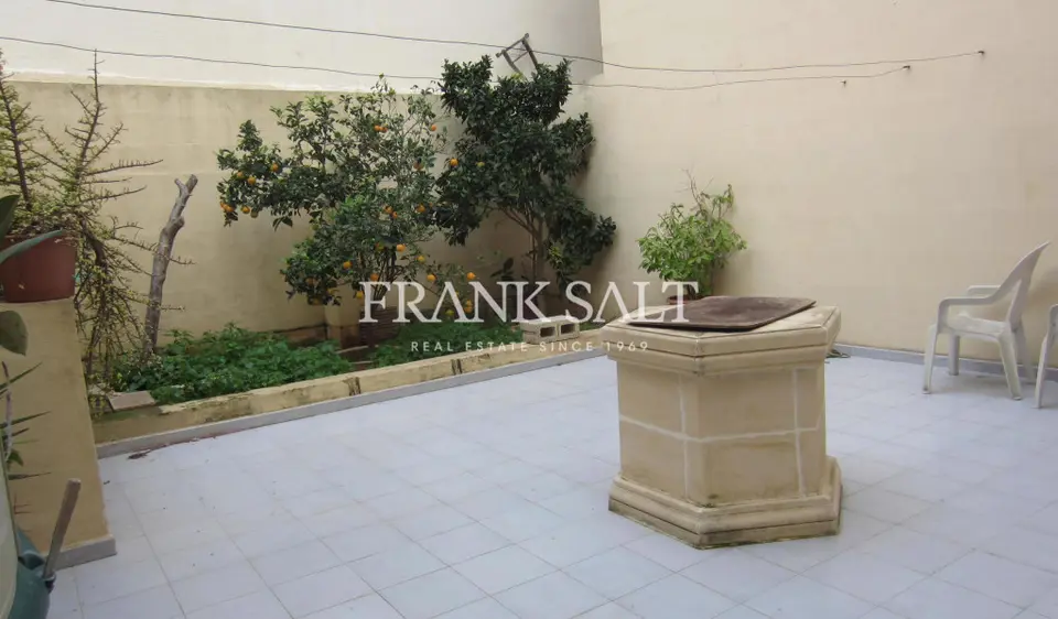 Mosta, Furnished Terraced House