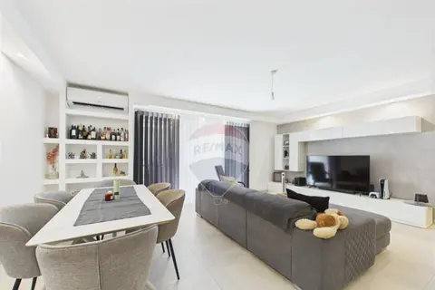 3 Bedroom Apartment For Sale in Luqa