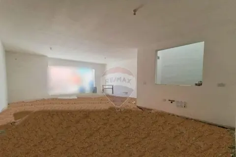 3 Bedroom Apartment For Sale in Zejtun