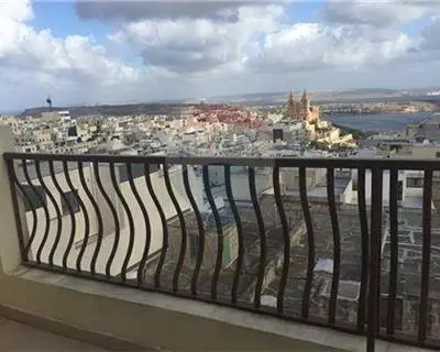 2 bedroom Penthouse to rent in Mellieha