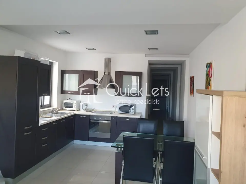 3 bedroom Penthouse to rent in Sliema