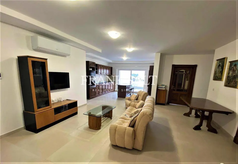 Mosta, Apartment