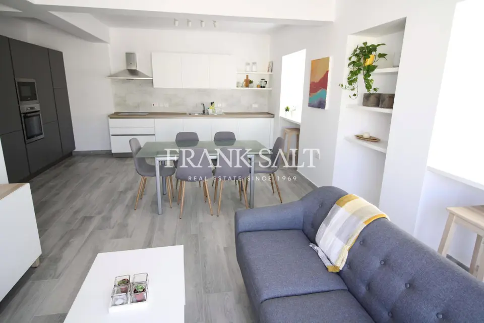 3 bedroom Apartment to rent in Ta' Xbiex