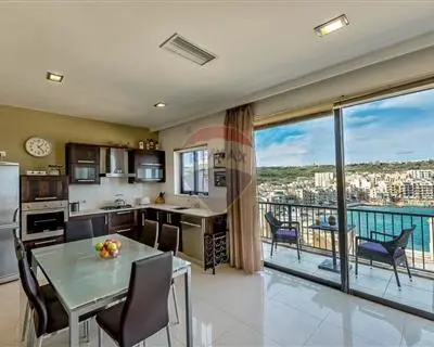 2 bedroom Penthouse to rent in Gozo - Marsalforn