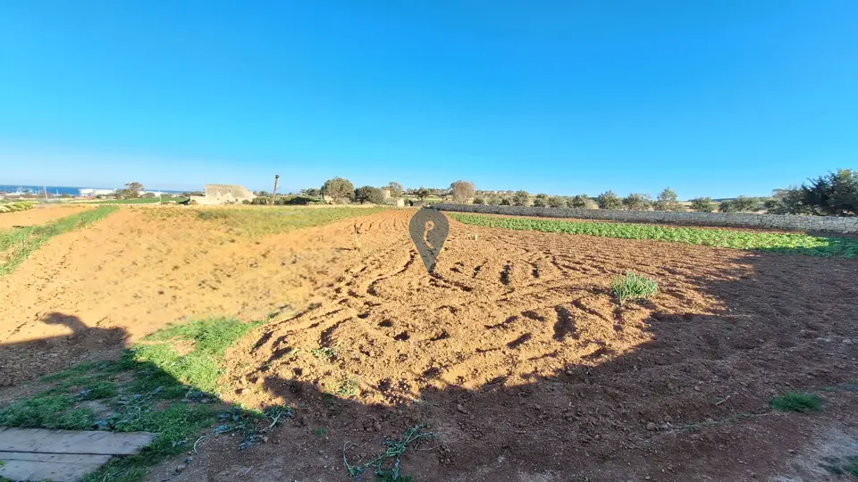 Land / Site / Plot for sale in Birzebbuga