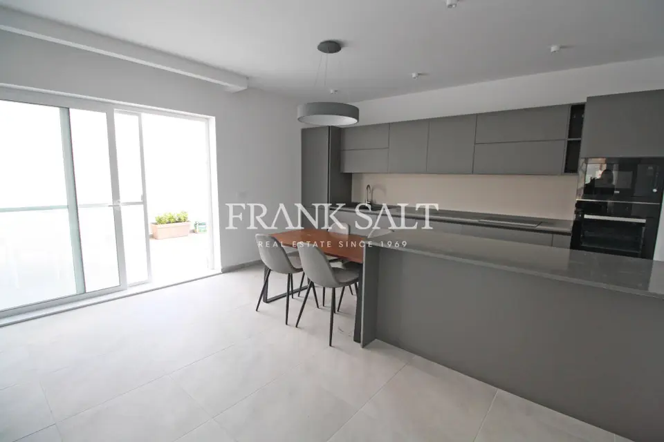 Msida, Furnished Penthouse