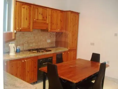 2 bedroom Apartment to rent in Sliema
