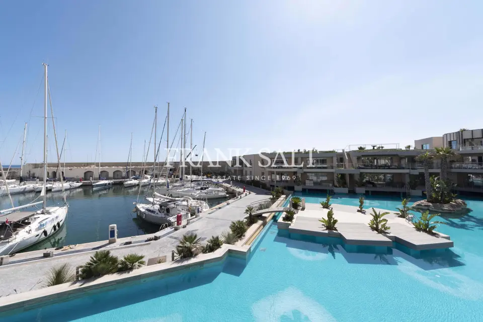 Portomaso Laguna, Furnished Apartment