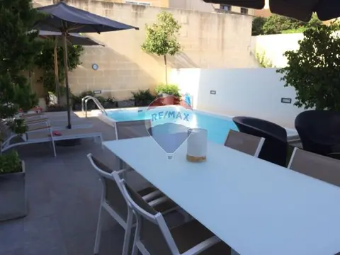 2 bedroom Penthouse Duplex to rent in St Julian's