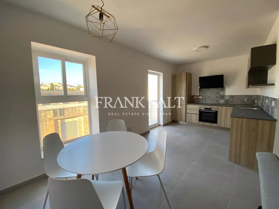 Gzira, Furnished Apartment