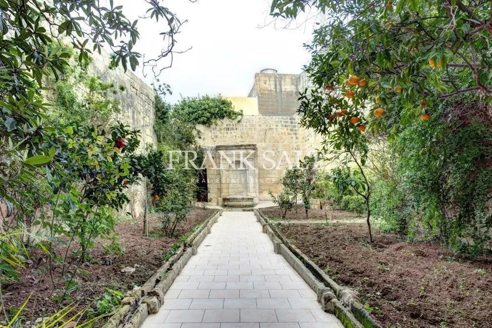 Attard, Converted Palazzino