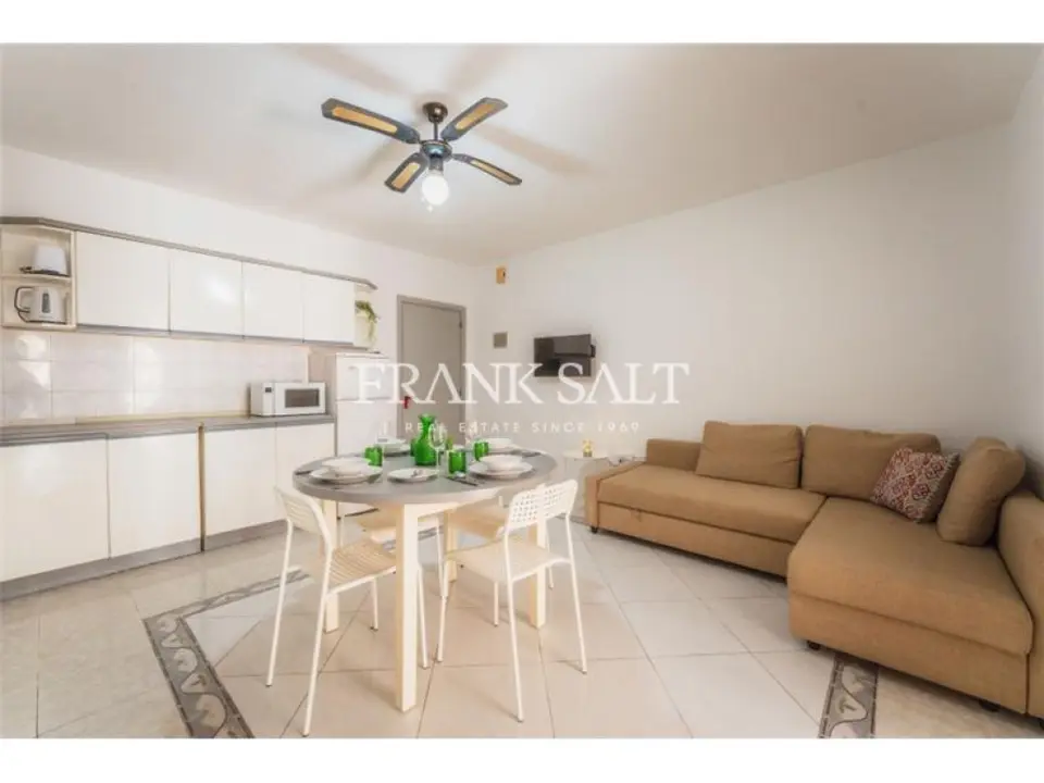 Qawra, Apartment