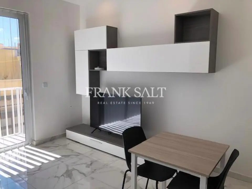 Gzira, Furnished Apartment