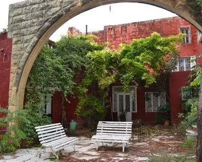 6 bedroom Palazzo for sale in Ghaxaq