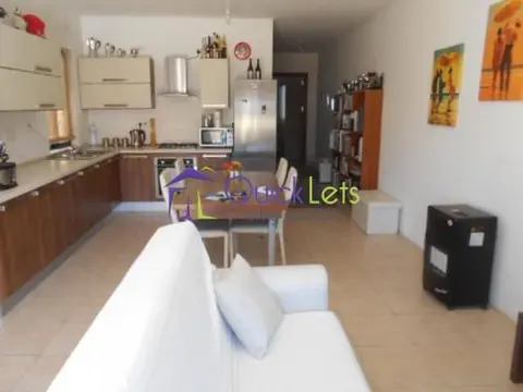 3 bedroom Penthouse to rent in Fgura