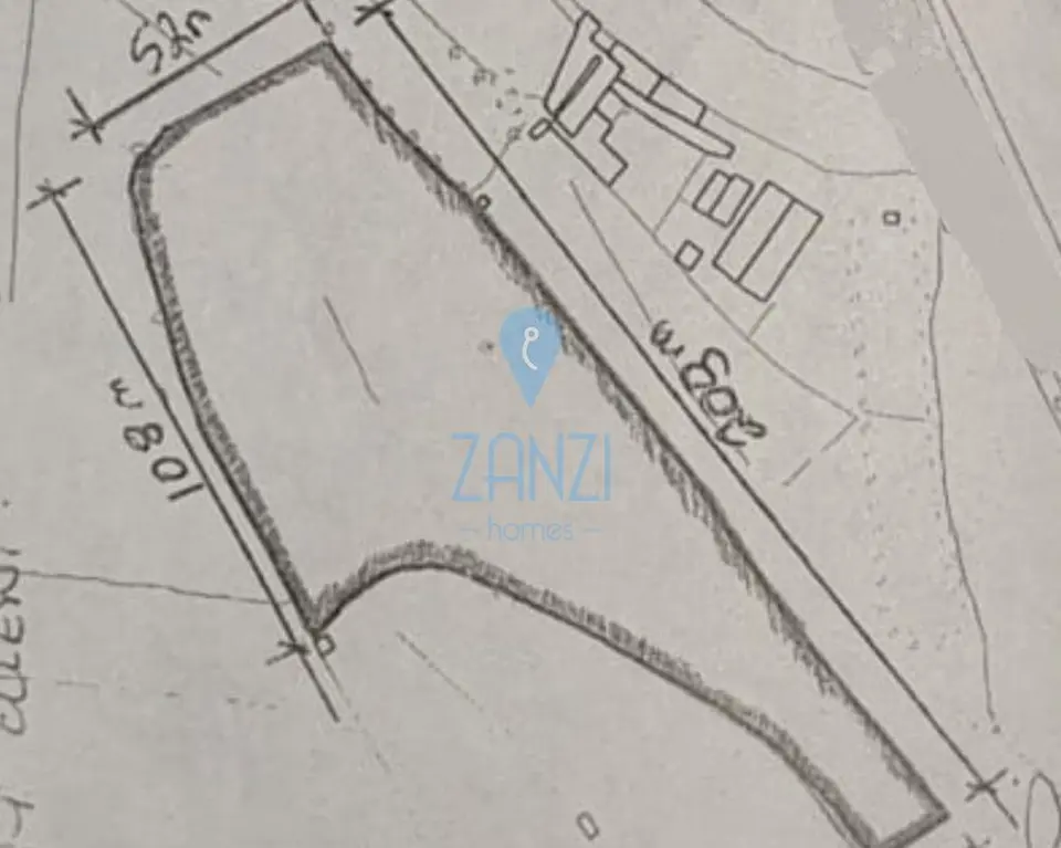 Field for sale in Zejtun
