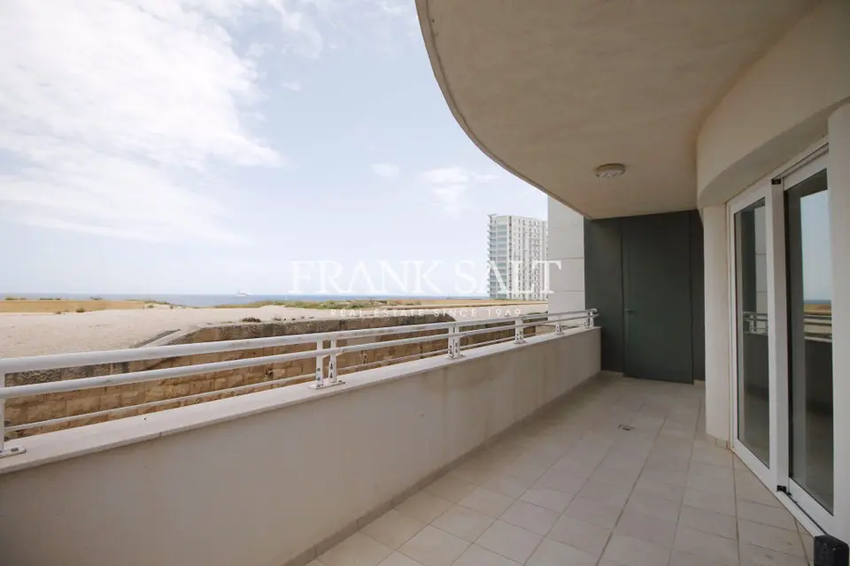 Fort Cambridge, Furnished Apartment