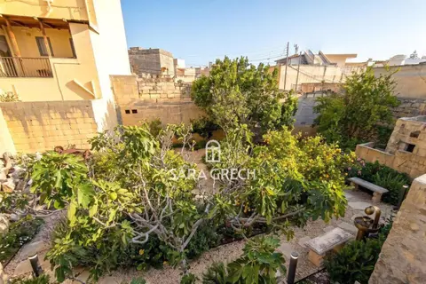 2 Bedroom House of Character For Sale in Qormi