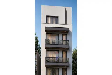2 Bedroom Maisonette For Sale in Iklin