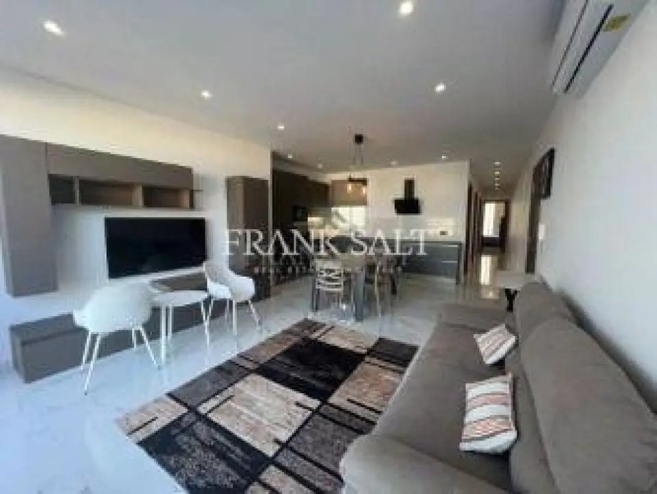 Lija, Furnished, Penthouse