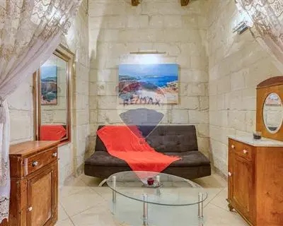 1 bedroom Townhouse to rent in Valletta