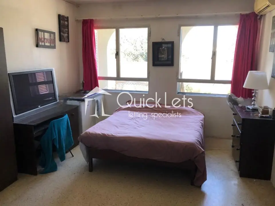 1 bedroom Studio Apartment to rent in Ta' Xbiex