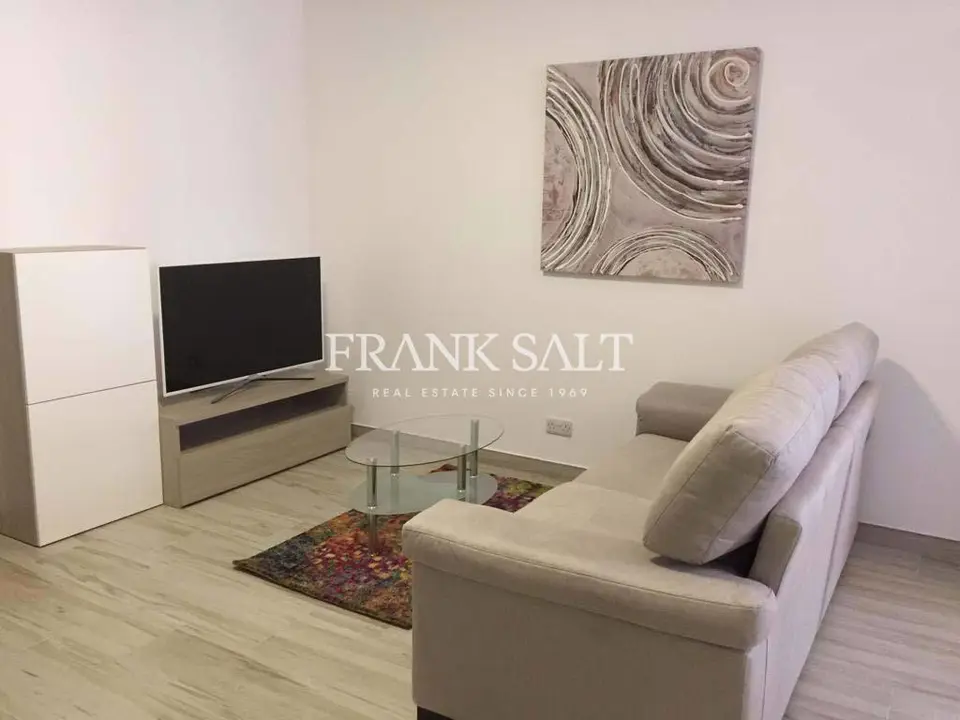 Gzira, Furnished Apartment