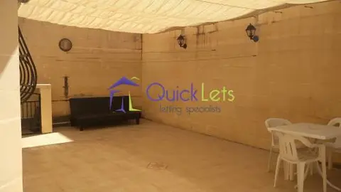 3 bedroom Maisonette to rent in Pembroke
