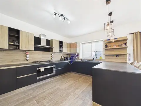 3 bedroom Apartment for sale in Gzira