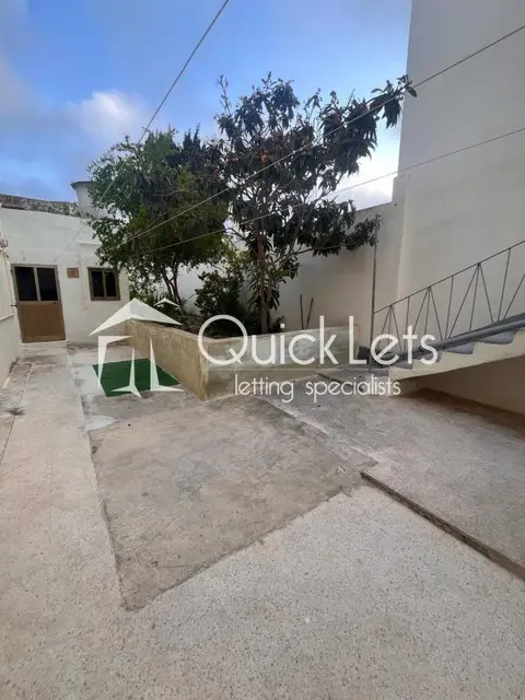 2 bedroom Townhouse to rent in Luqa