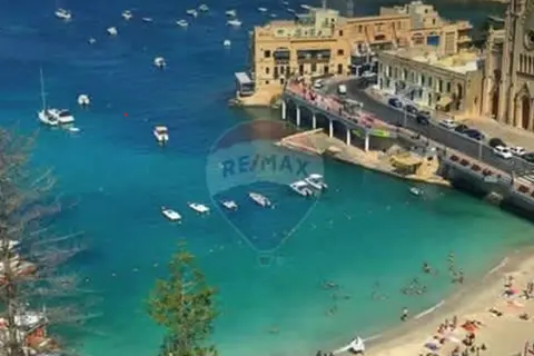 3 Bedroom Penthouse For Sale in St Julian's
